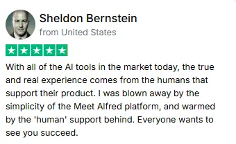 Customer review screenshot for Meet Alfred LinkedIn automation tool
